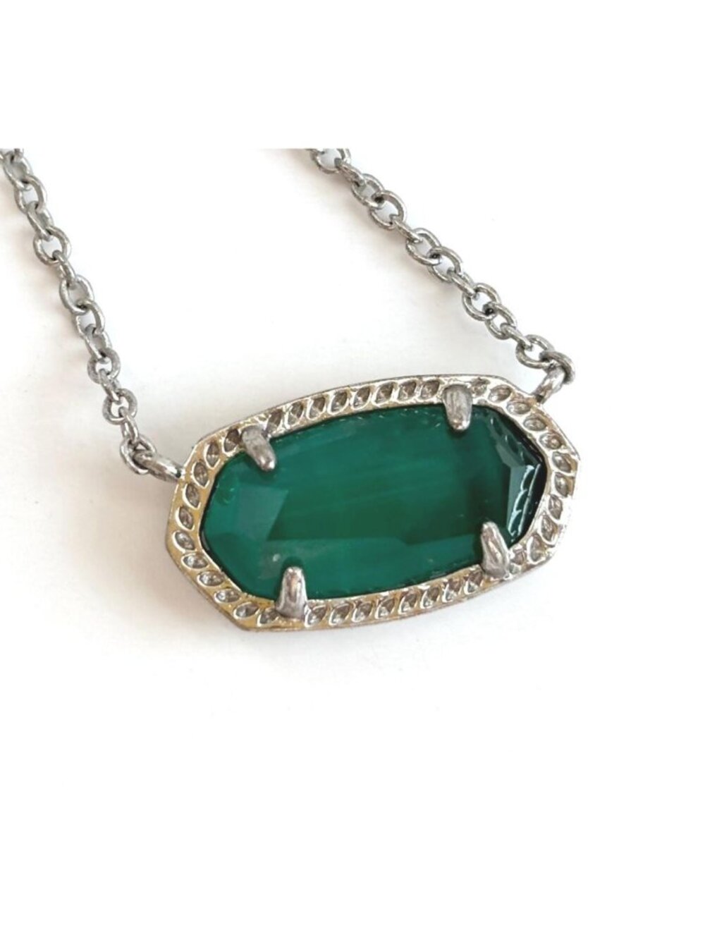 Green Diopside Gemstone Oval Sterling Silver 925 Vintage Pendant Necklace - 16"